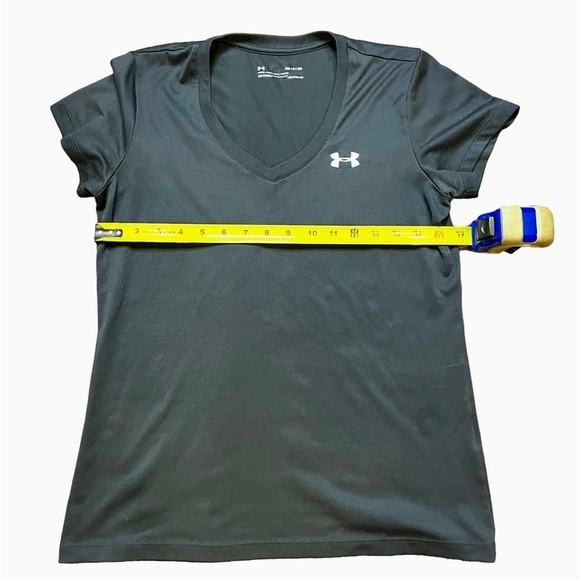 3 Womens Under Armour Short Sleeve Shirts - Picture 5 of 9